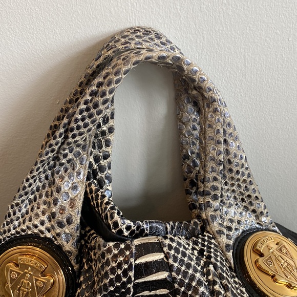 Gorgeous Gucci hysteria convertible Top handle bag Python -large - Picture 4 of 10